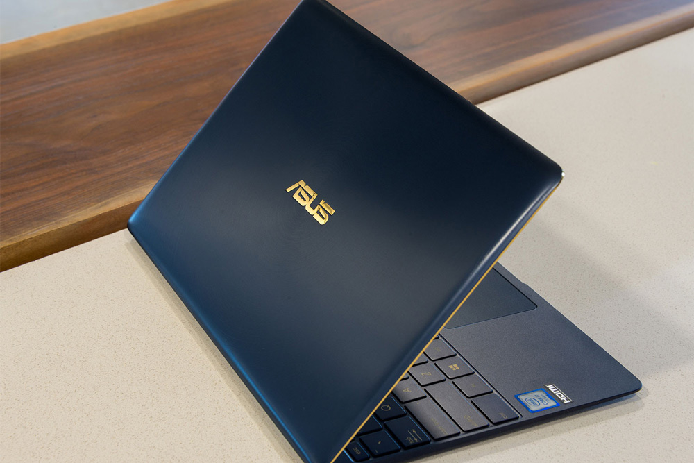 asus zenbook pro - surface phone italia