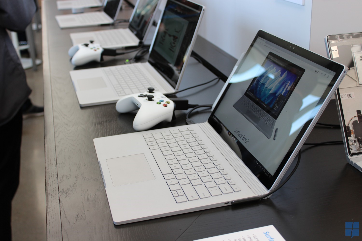 Surface Book Surface Phone Italia