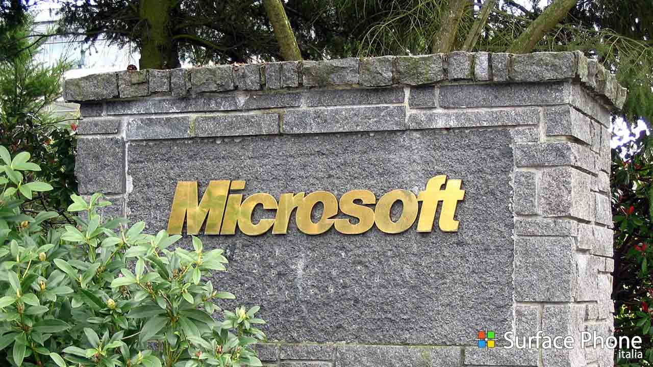 Microsoft Espansione Campus Surface Phone Italia